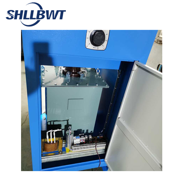 ����׃����